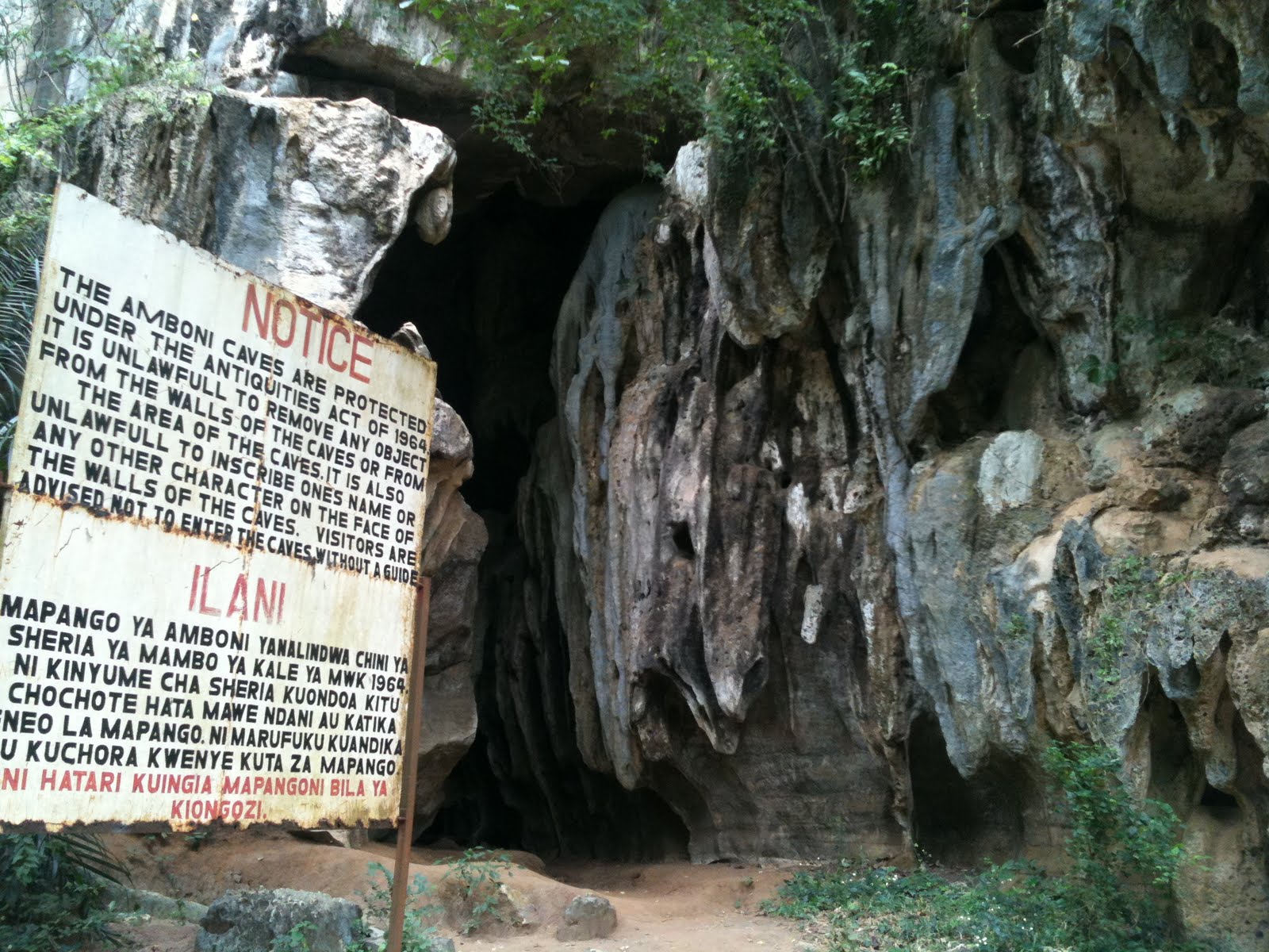 Amboni Caves